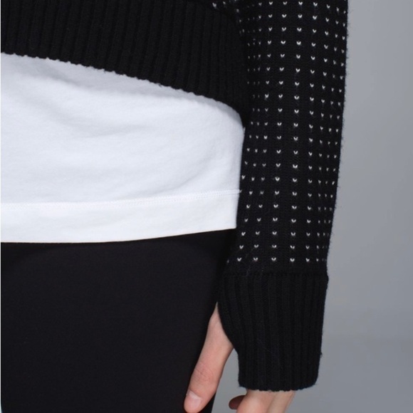 LULULEMON Yogi Crew Sweater Zips EUC - Picture 5 of 11